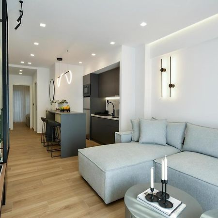 Luxury Downtown Apartment C2 Солун Екстериор снимка